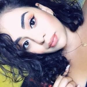 Meet your Posher, Daniela